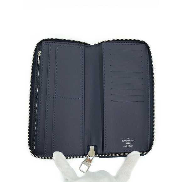 Louis Vuitton Taiga Wallet Vertical Zippy Long - Picture 3 of 5